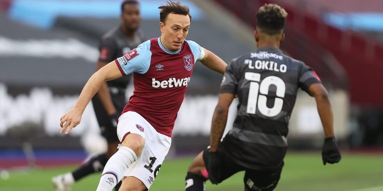Fans enjoy images of snowball fight among West Ham squad