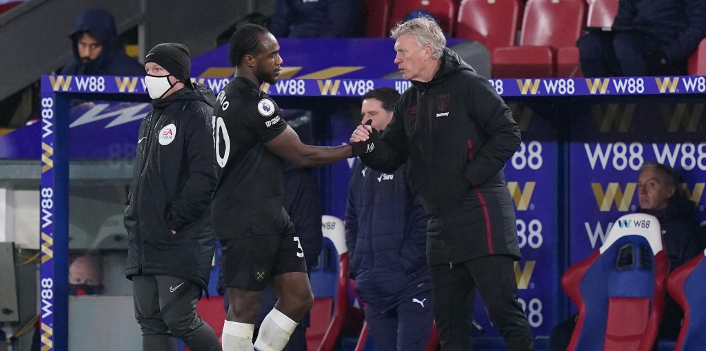 West Ham fans bemoan David Moyes’ fitness update on Michail Antonio