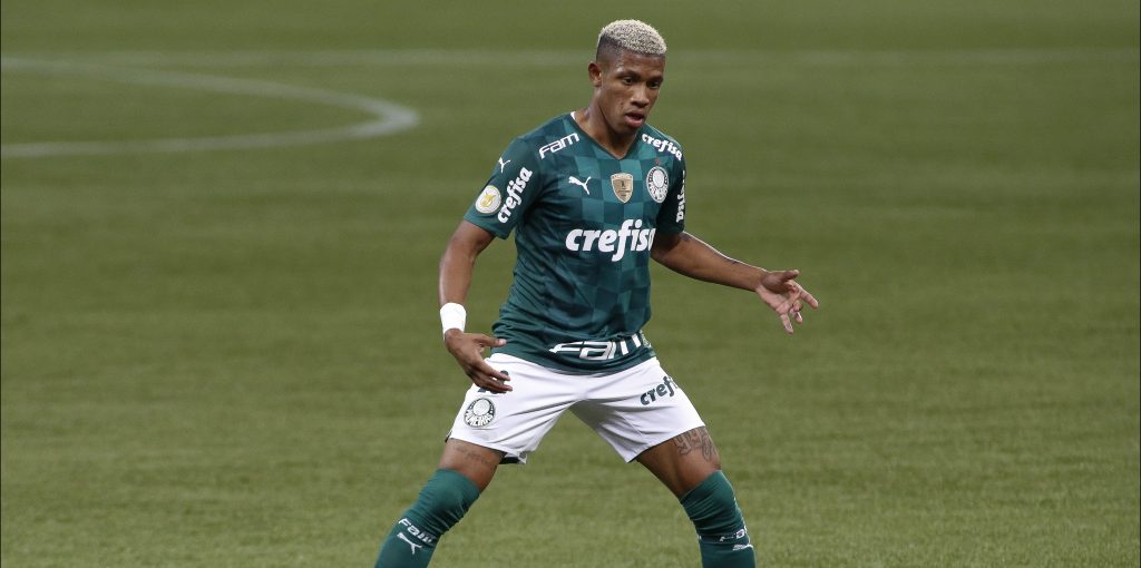 Virals: West Ham ‘race’ to sign Palmeiras starlet Danilo