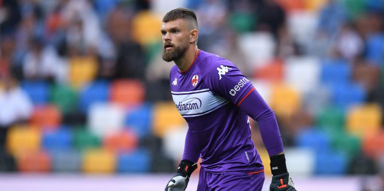 Virals: West Ham ‘keen’ on Fiorentina goalkeeper Bartlomiej Dragowski