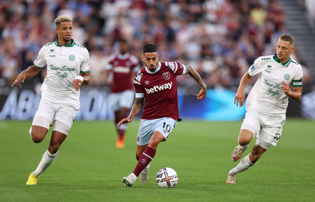 Manuel-Lanzini-in-action-for-West-Ham