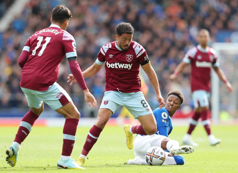 Pablo Fornals slammed for lacklustre showing at Goodison Park