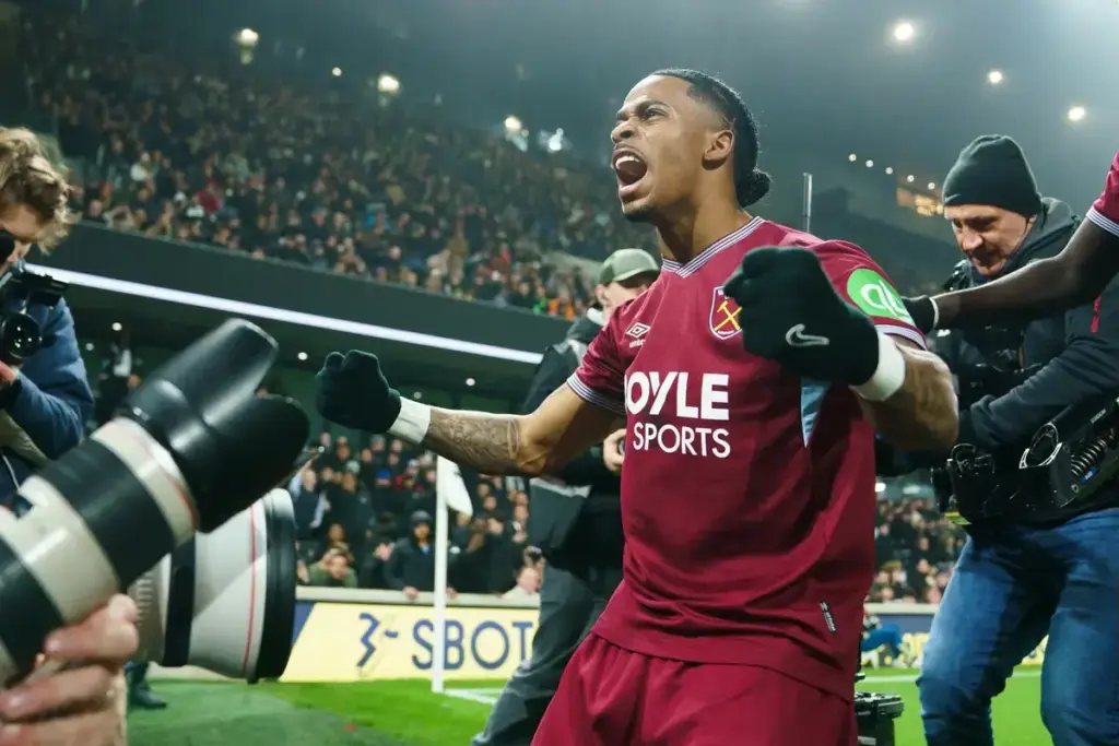 Crysencio Summerville in action for West Ham United