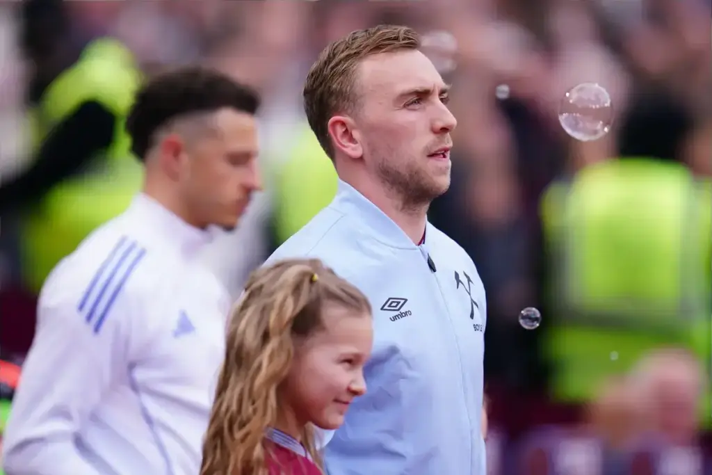 West Ham captain steps in to help former side