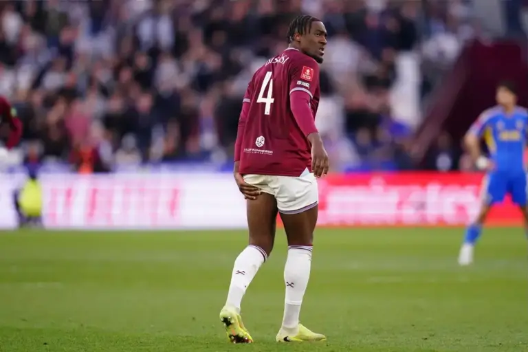 West Ham sweat fitness of NINE players heading into massive Premier League matchup