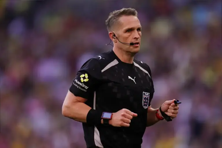 Ref Watch: Match Officials confirmed for Brentford vs West Ham