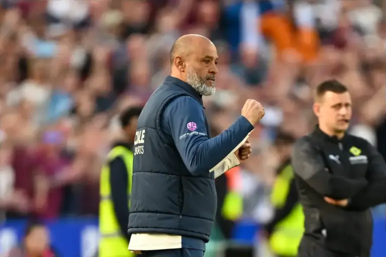 “We have to keep going”: West Ham boss say’s it is all about momentum after win over Everton
