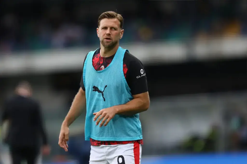 Promoted Serie A club registers interest in forgotten West Ham forward after failed AC Milan move