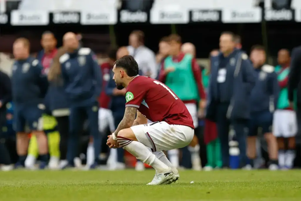 West Ham News Today: Hammers players apologise, Keane slams Irons performance, the reason for Bowen’s form
