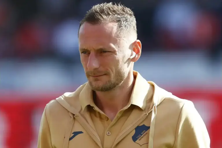 “Be careful what you wish for”: West Ham cult hero slams club for current relegation fight