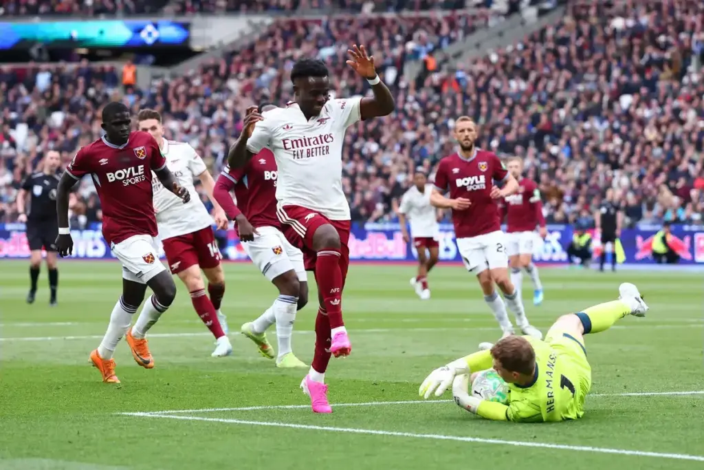 “I cannot understand”: West Ham goalkeeper voices frustration over late call