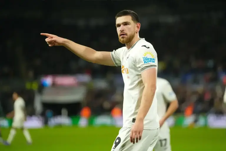West Ham to enquire about Swansea City striker