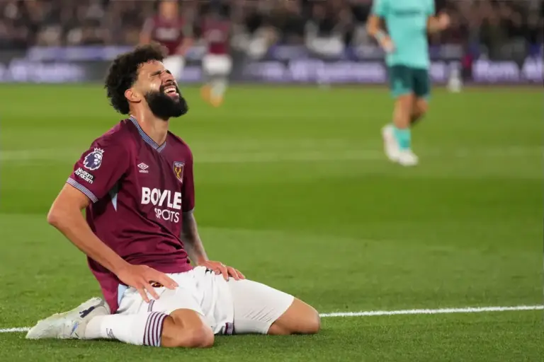 Another West Ham star snubbed for latest Premier League award
