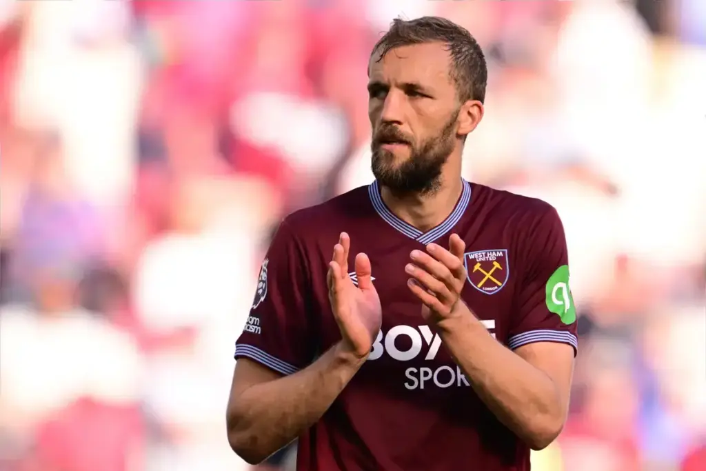 Tomas Soucek Bench Role Gives West Ham Fresh World Cup Concern