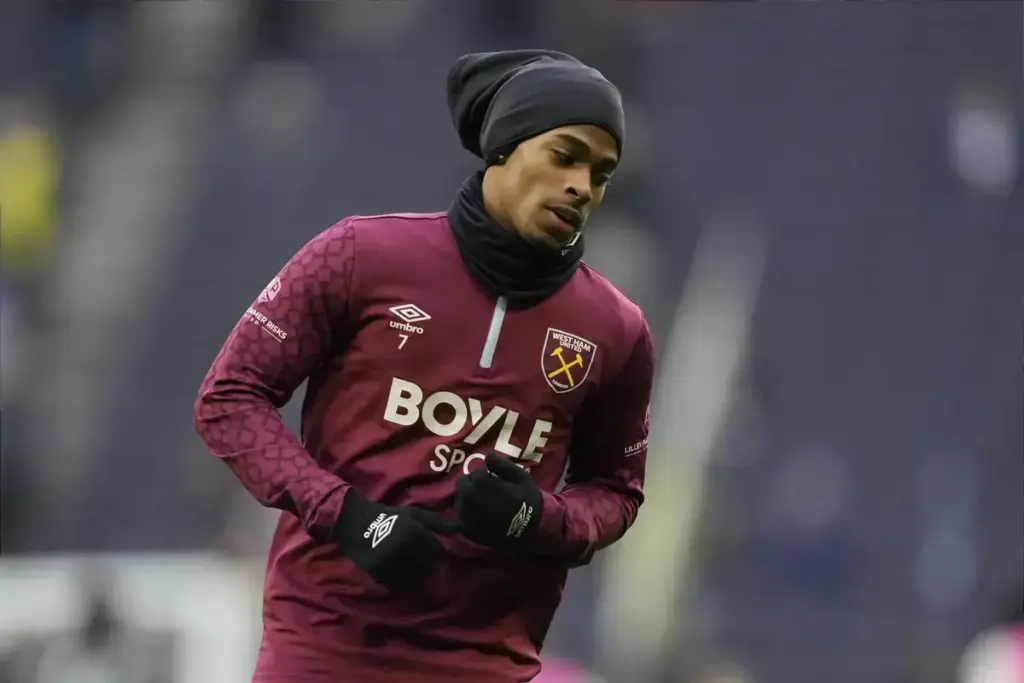 West Ham’s London rivals weighing up offer for widely wanted man