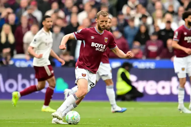 “They are really with us”: West Ham midfielder knows the fans will give them the lift they need