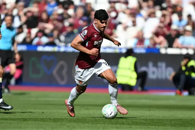 Major update in West Ham midfielder sweepstakes as Manchester United register official interest
