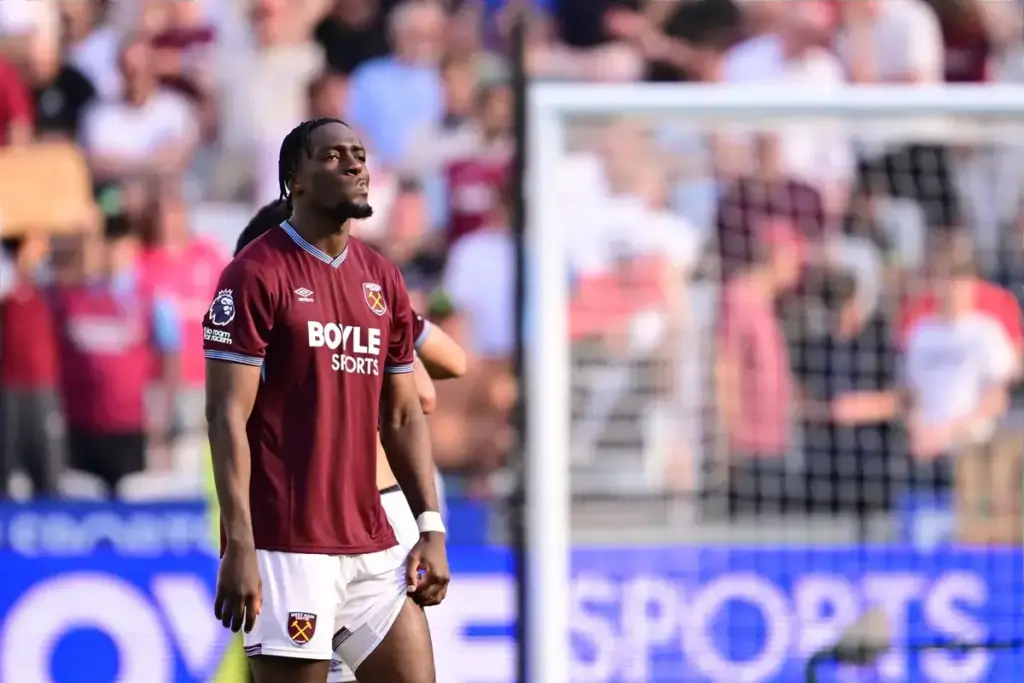 “Will always be grateful for support”: Departing defender offers heartfelt West Ham farewell