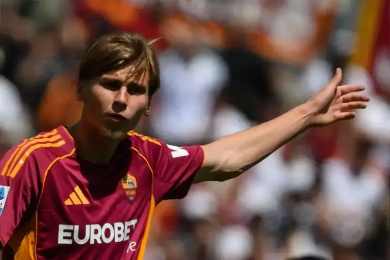 West Ham set to be beaten to the punch by Premier League club for international footballer