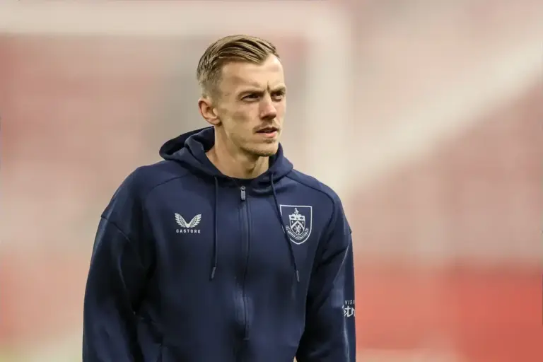 Southampton consider move to re-sign West Ham midfielder James Ward-Prowse