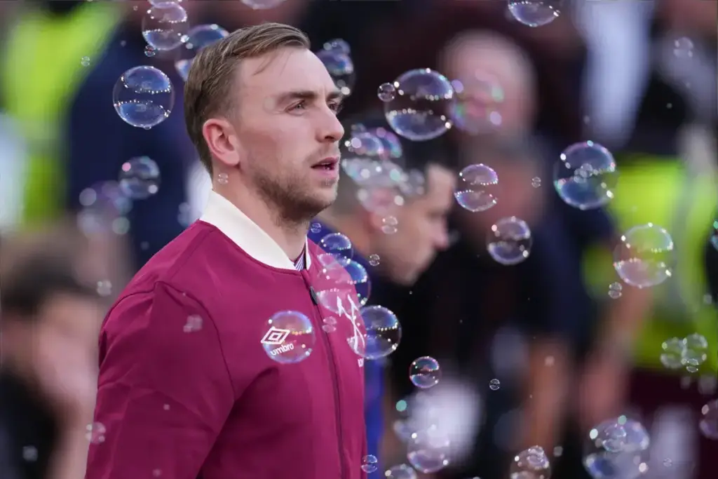 West Ham crest featured in the 2026 transfer window deals and targets tracker