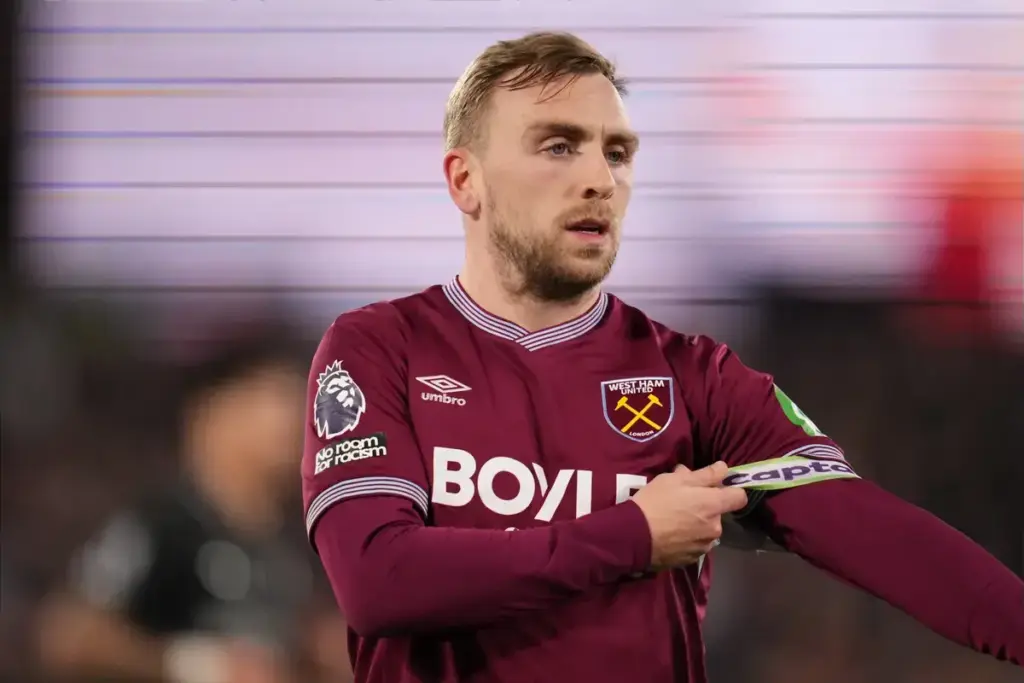 Jarrod Bowen playing for West Ham