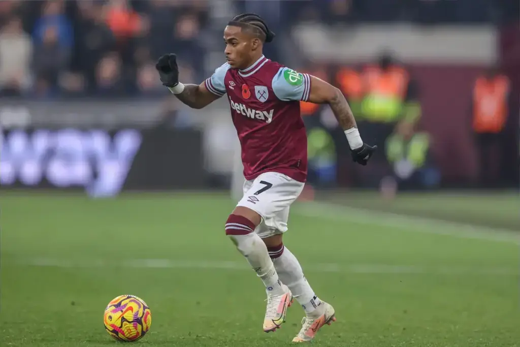 Crysencio Summerville in action for West Ham United