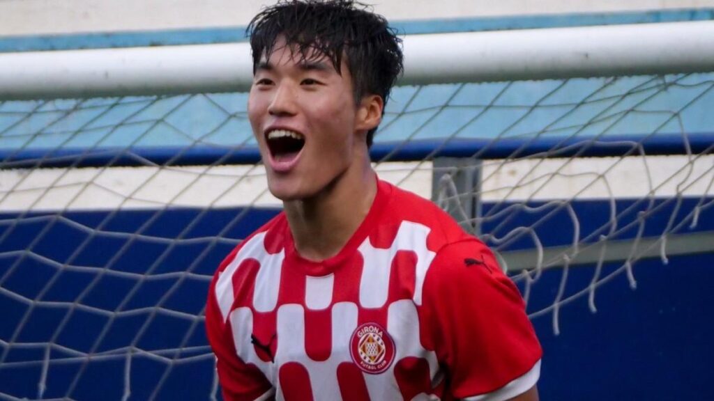 Kim Min-su in action for Girona, linked with a West Ham summer move