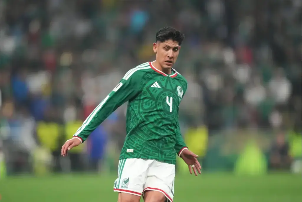 Edson Alvarez in action for West Ham United