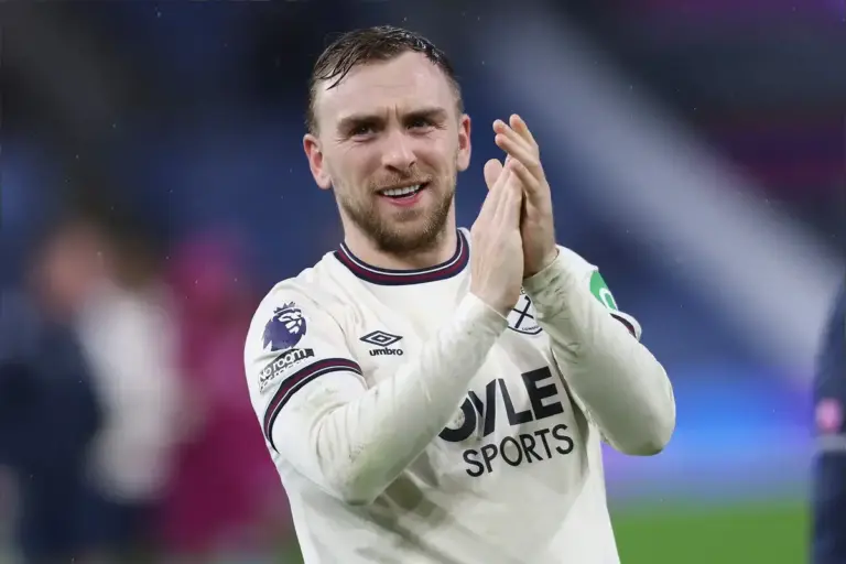 Jarrod Bowen trails only Salah and two others in remarkable attacking stat