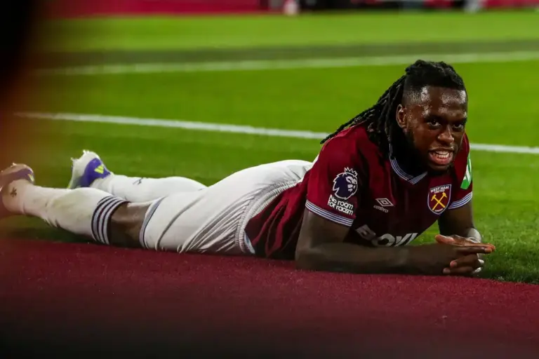 West Ham agree Wan-Bissaka exit hours after rejecting Aston Villa bid