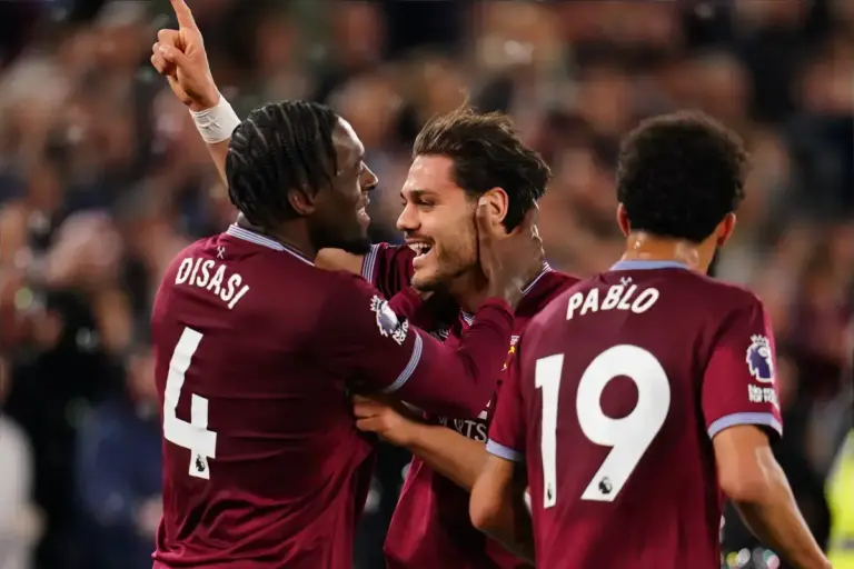 Bayer Leverkusen Target West Ham Defender Konstantinos Mavropanos