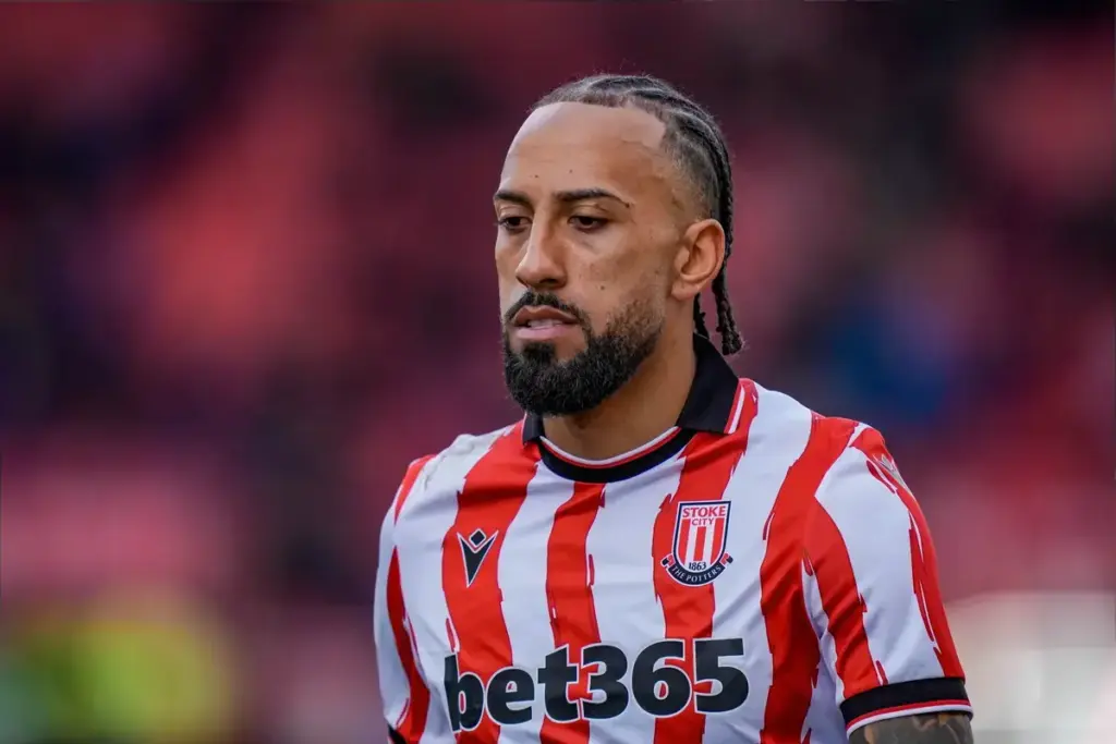 West Ham should sign Sorba Thomas but set one condition for Dwight McNeil