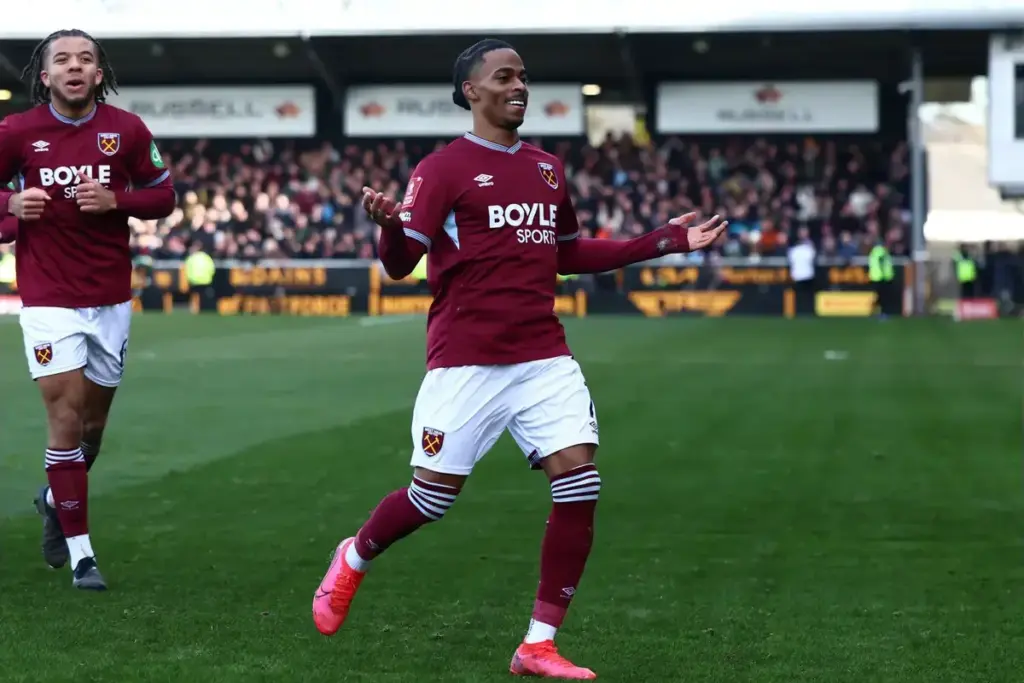 West Ham officially announce Crysencio Summerville sale to Al Hilal