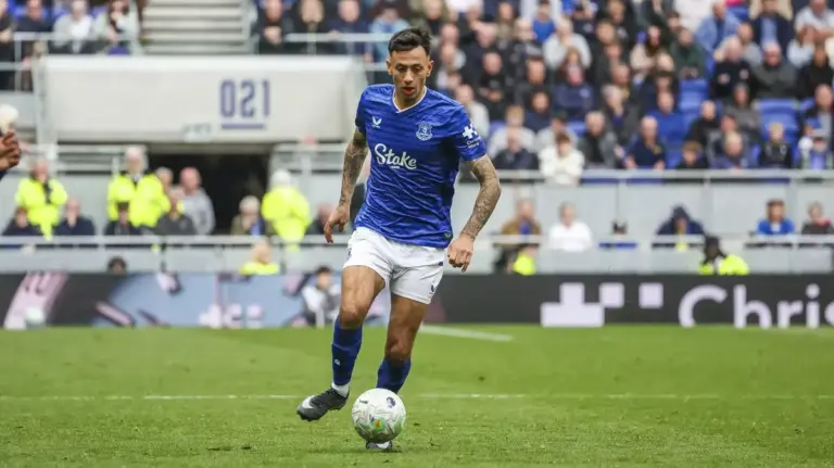 West Ham United Eye Move For Everton Winger Dwight McNeil