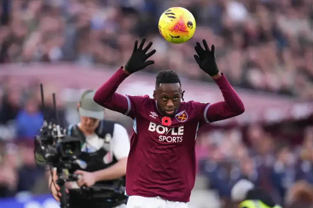 Aaron Wan-Bissaka now likely to leave West Ham as two clubs circle
