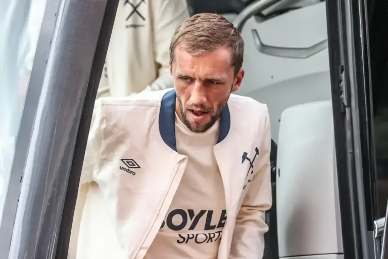 Tomas Soucek could return early after surprise West Ham injury update