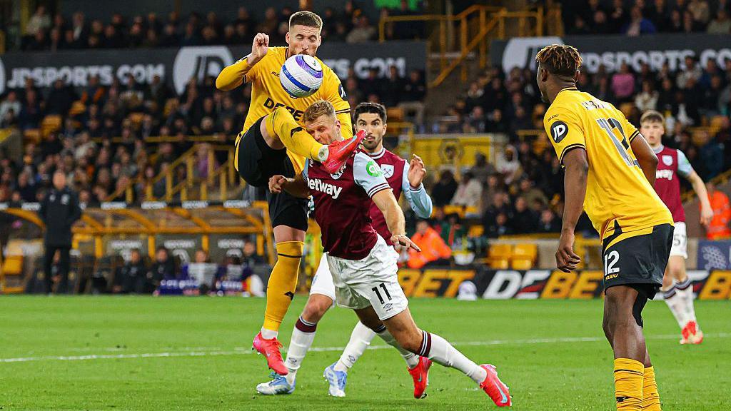 West Ham’s incredible six-game Wolves streak piles pressure on Nuno