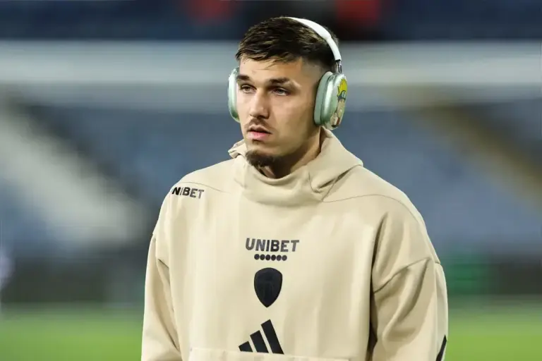 West Ham eye 73-goal Joel Piroe after blunt Nuno transfer plea
