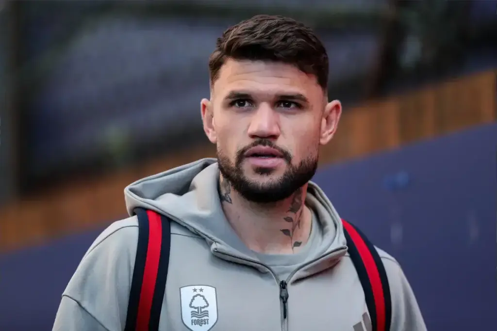 West Ham swoop for Nuno’s 6ft 4in Forest favourite as Roma deal stalls