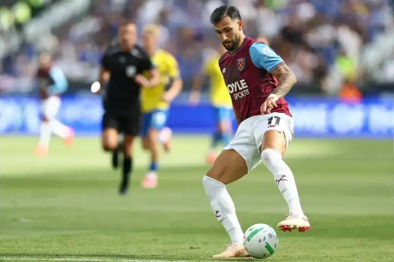 Nuno admits West Ham penalty taker undecided after Castellanos miss