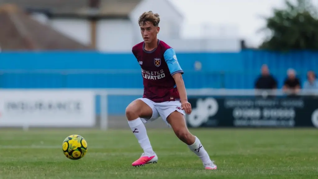 West Ham U21s 2-0 Valencia: Joel Kerr double seals cup win