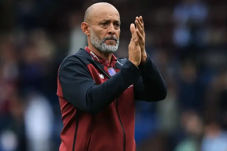 Nuno Espirito Santo watches his West Ham squad during their Championship winning run