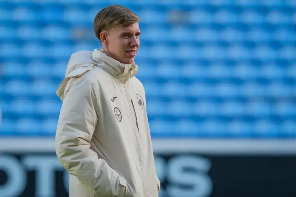 West Ham Youngster Kaelan Casey Makes Stevenage Debut in 6-1 Win