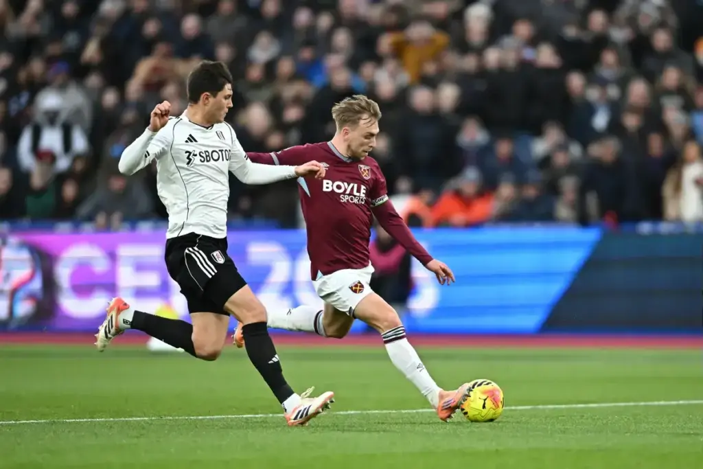 Fulham send West Ham warning after shutting out Liverpool